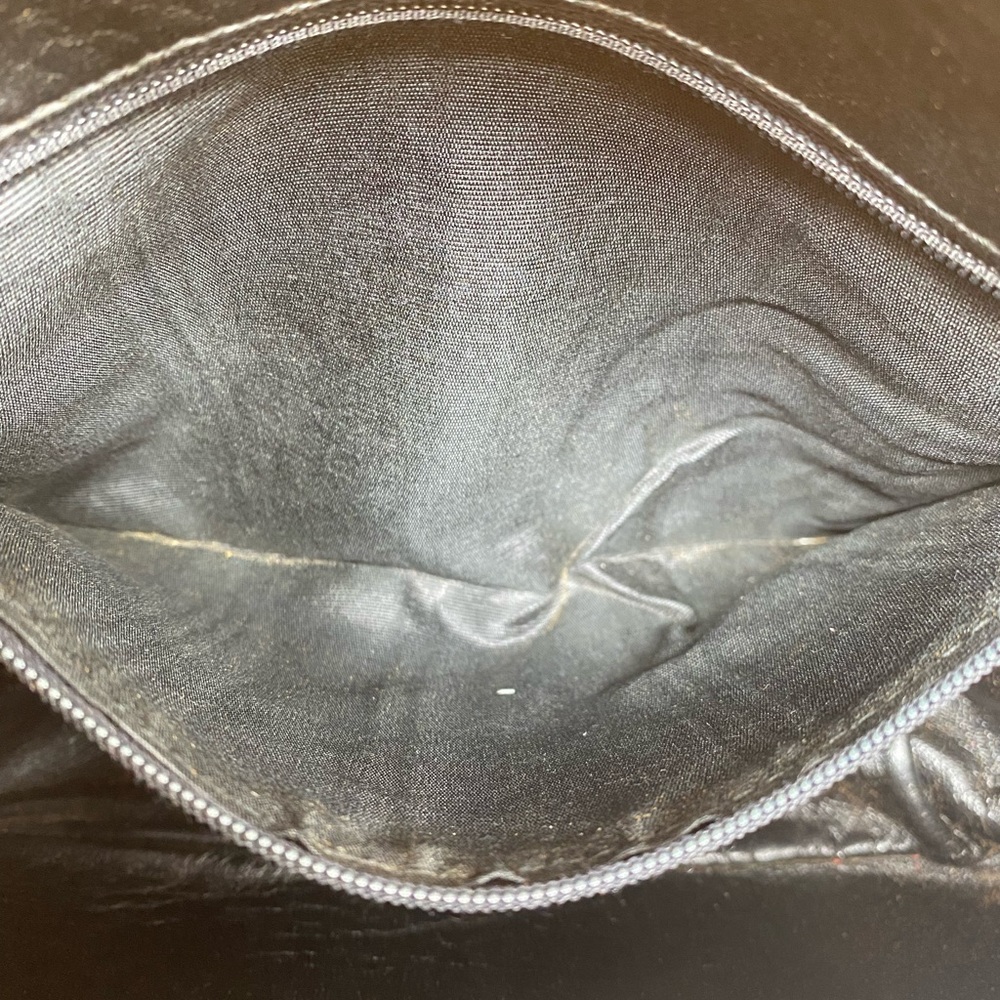 ๐ท๐ทCHANEL ๐ธ๐ธ Black Leather timeless Camera Bag GHW - Picture 13 of 17